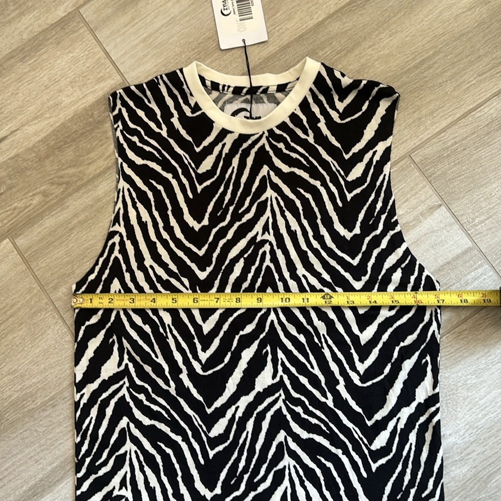 ZYIA Active Black & White Safari Tank Size Small New With Tags! - Picture 7 of 11